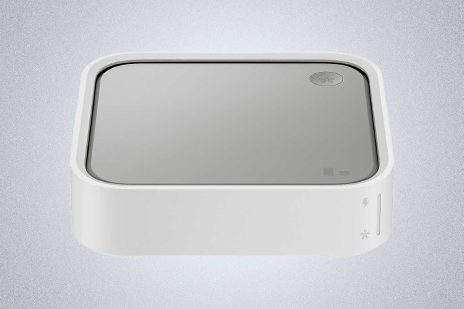 SmartThings Station with Travel Adapter