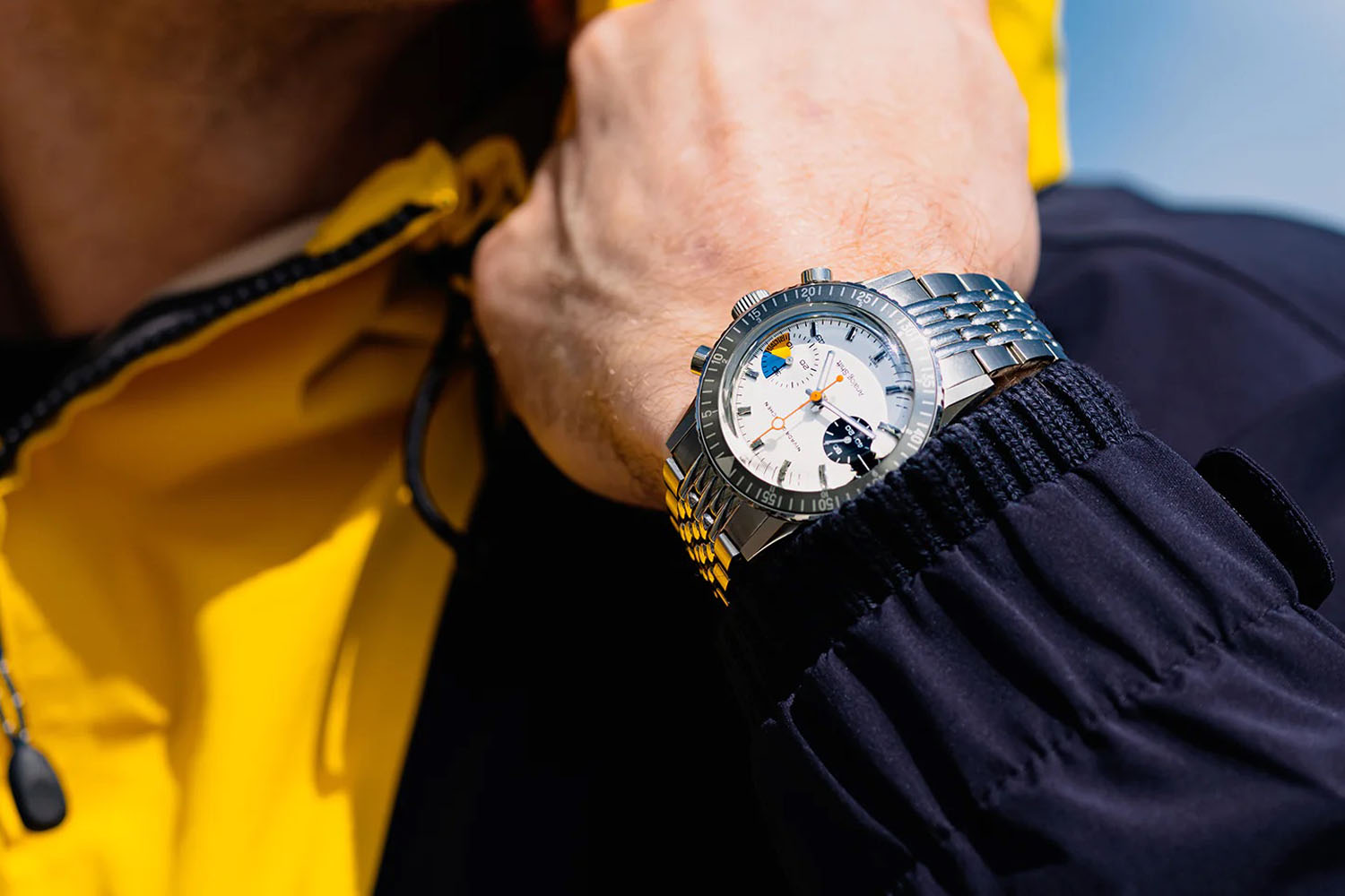 Analog:Shift watch