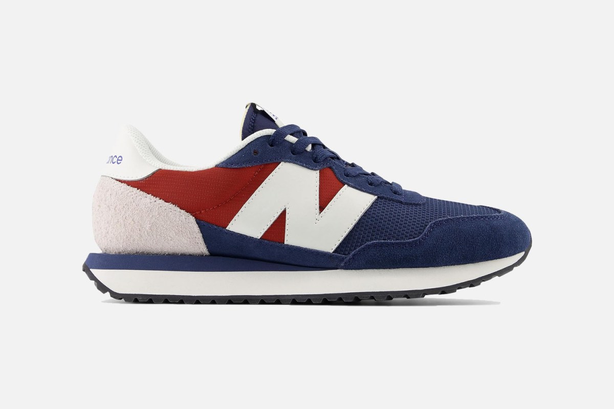 New Balance 237
