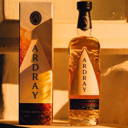 The bottle and box for Ardray