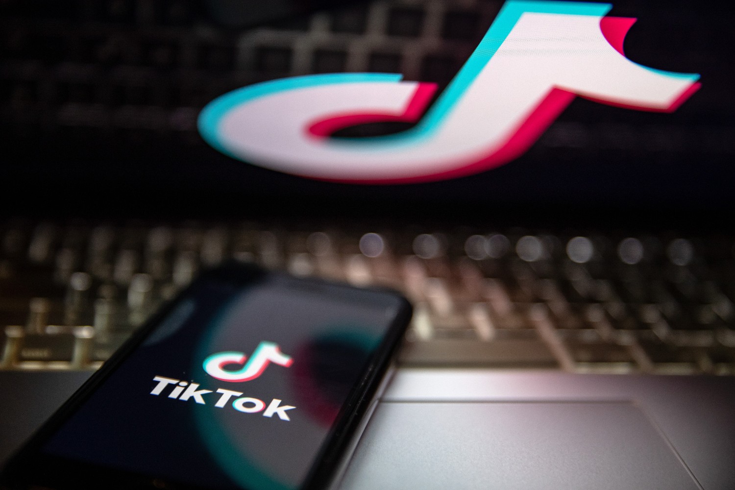 TikTok logo