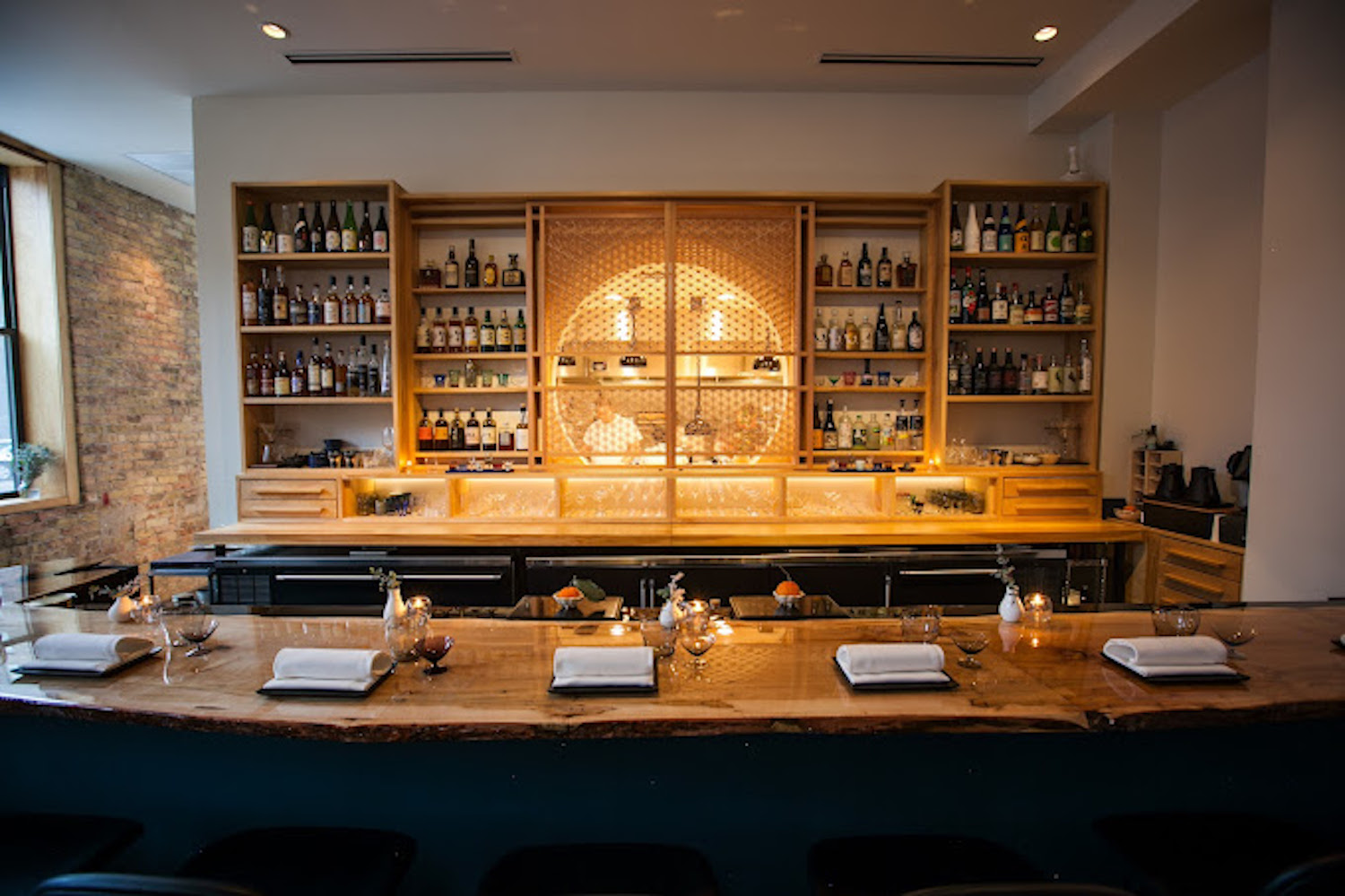 Empty, light-colored bar