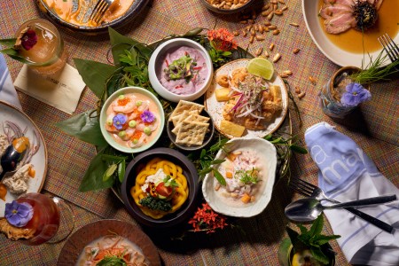 Arrangement of small plates from La Mar