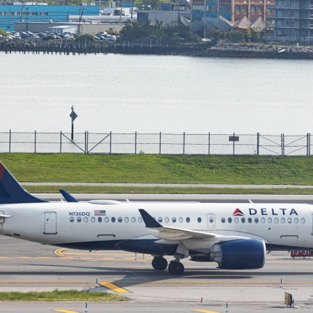 Delta airlines jet