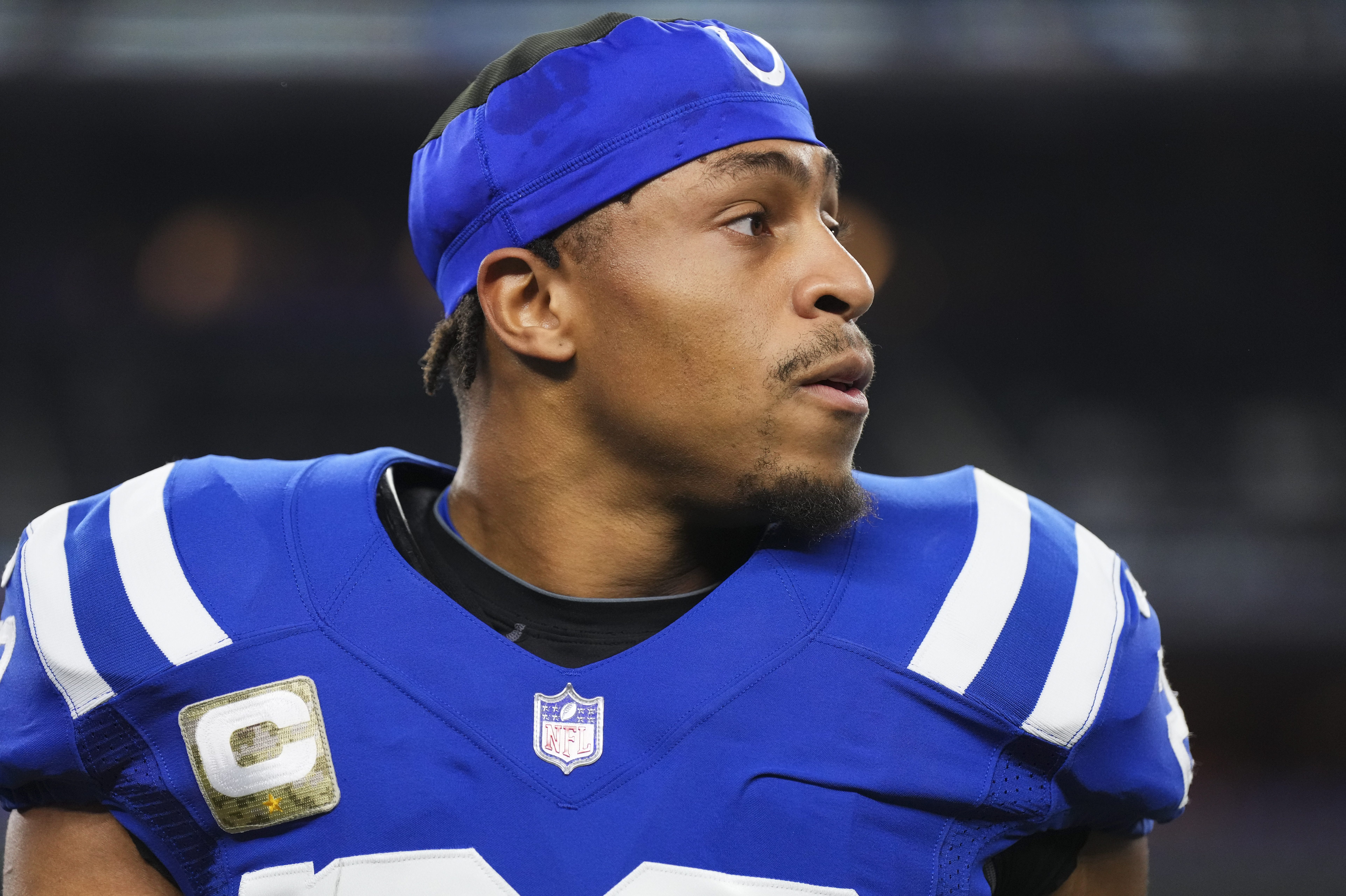 Jonathan Taylor of the Colts warms up against the Dallas Cowboys.