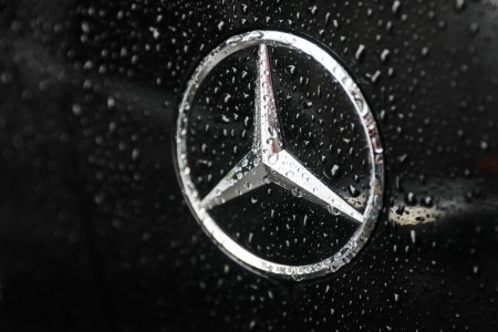 Mercedes-Benz logo