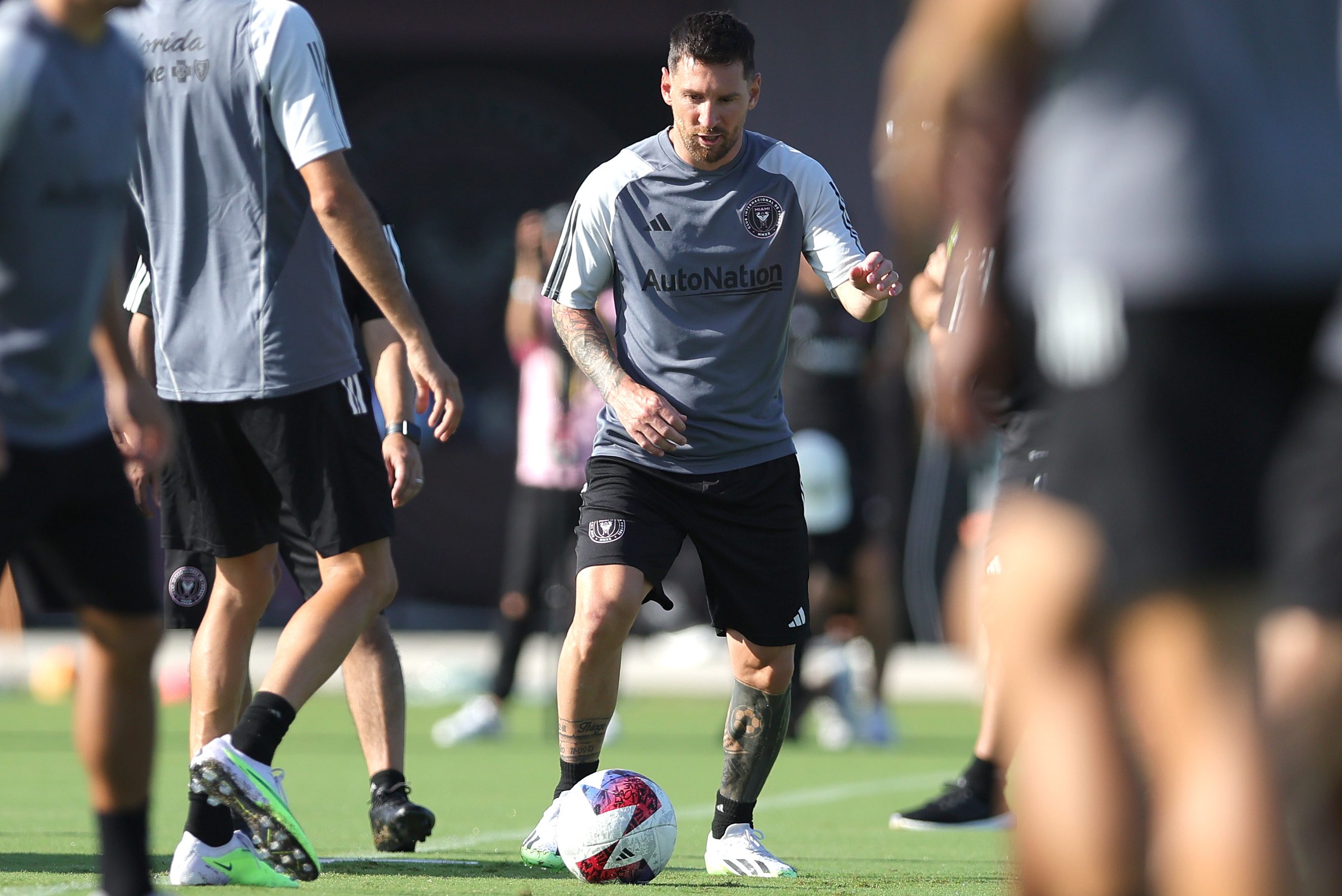 Lionel Messi trains with his Inter Miami CF teammates.