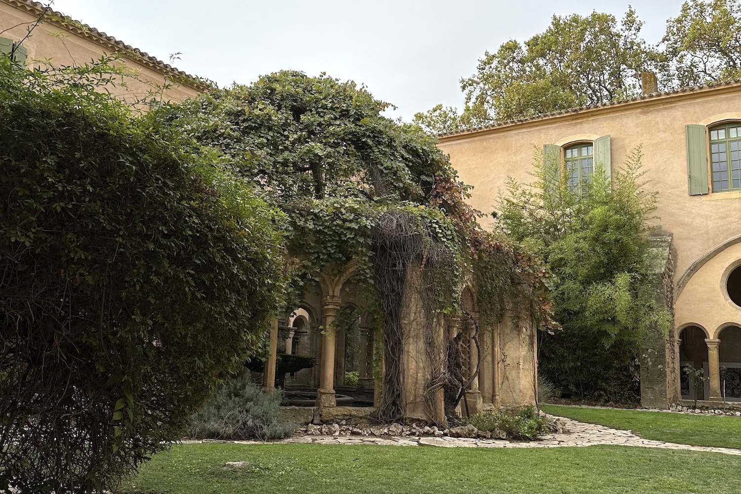 abbaye de Valmagne stone gazebo