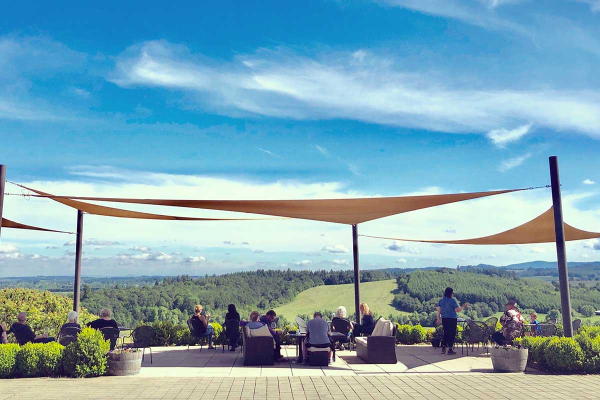 The patio at Illahe Vineyards
