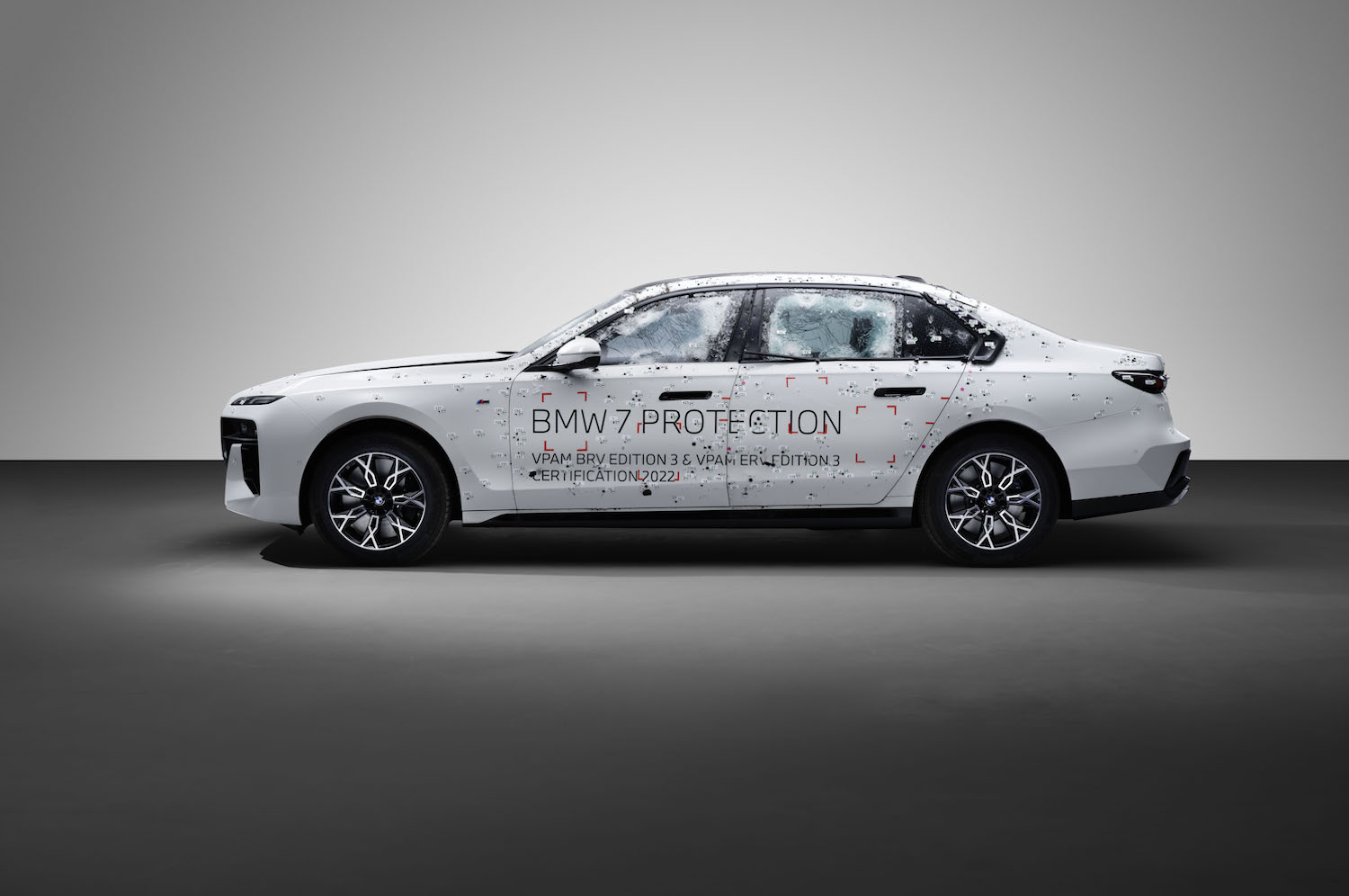 The new BMW 760i xDrive Protection