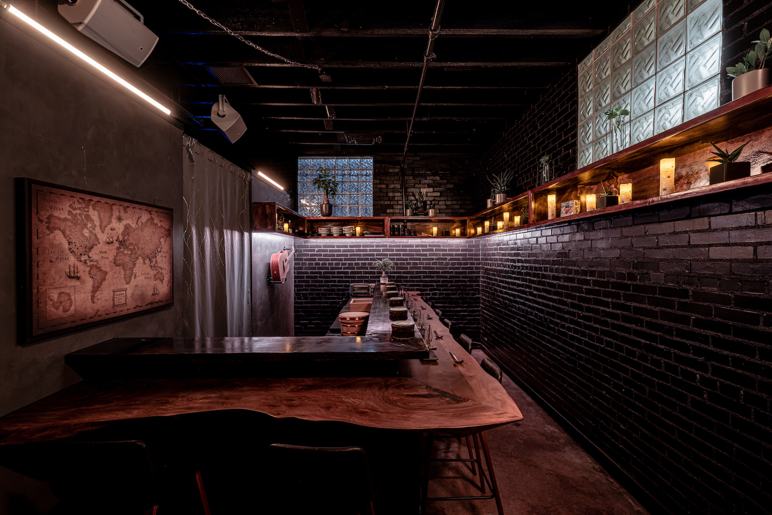 Interior of Toshokan