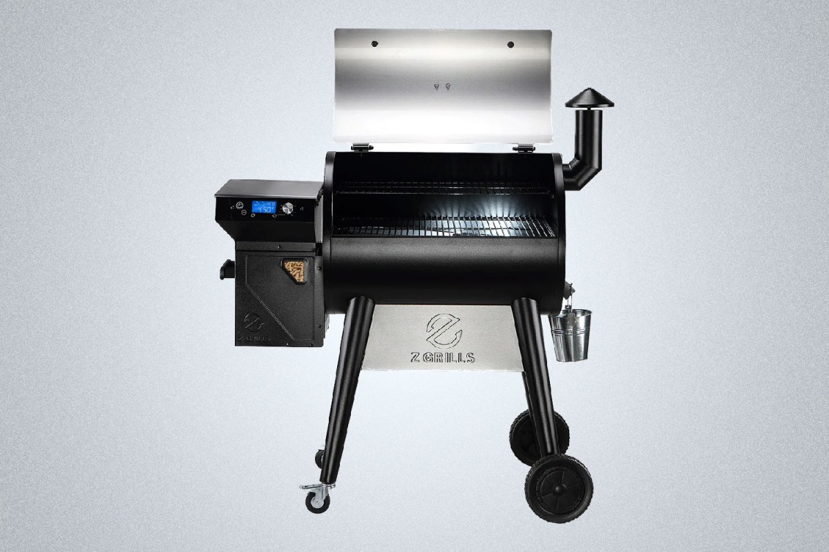 Z Grills Backyard Warrior 7002C2E
