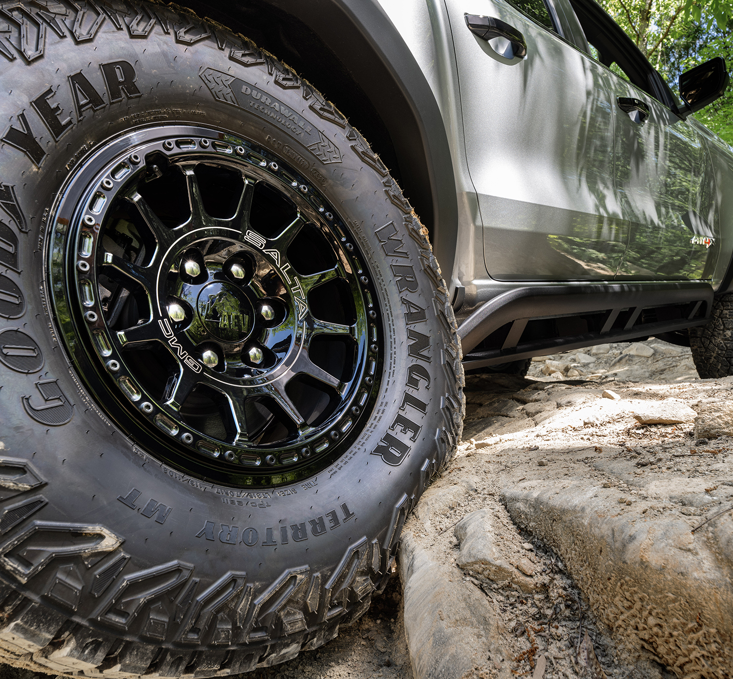 The 2024 GMC Canyon AT4X AEV Edition, close up on the tires and wheels