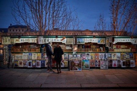 Paris Olympics Pose an Existential Threat to the Seine’s Booksellers