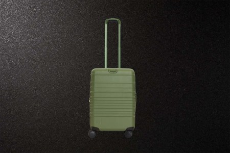 Béis Carry-On Roller