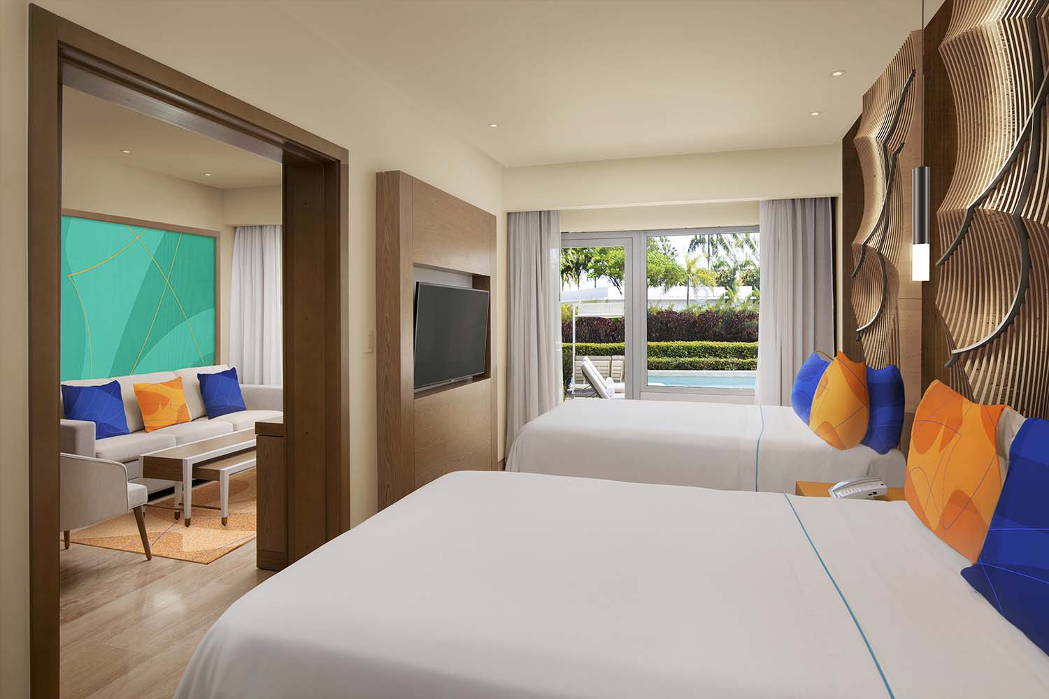Beyond Suite Swim-Up bedroom