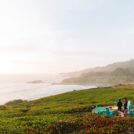 This Tiny Pacific Coast Town Is the Perfect Spot for Your Next Weekend Away