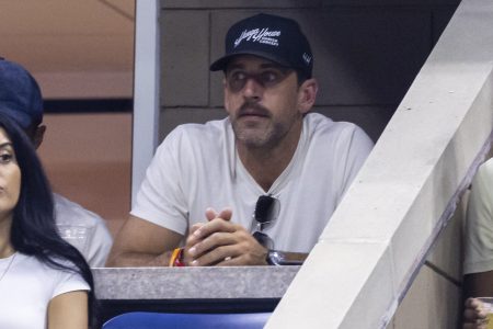 Aaron Rodgers Fanboys Over Anti-Vaxxer Novak Djokovic