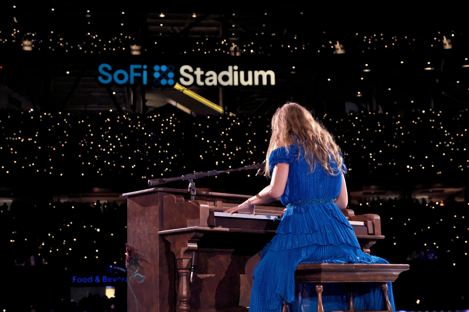 Taylor Swift live