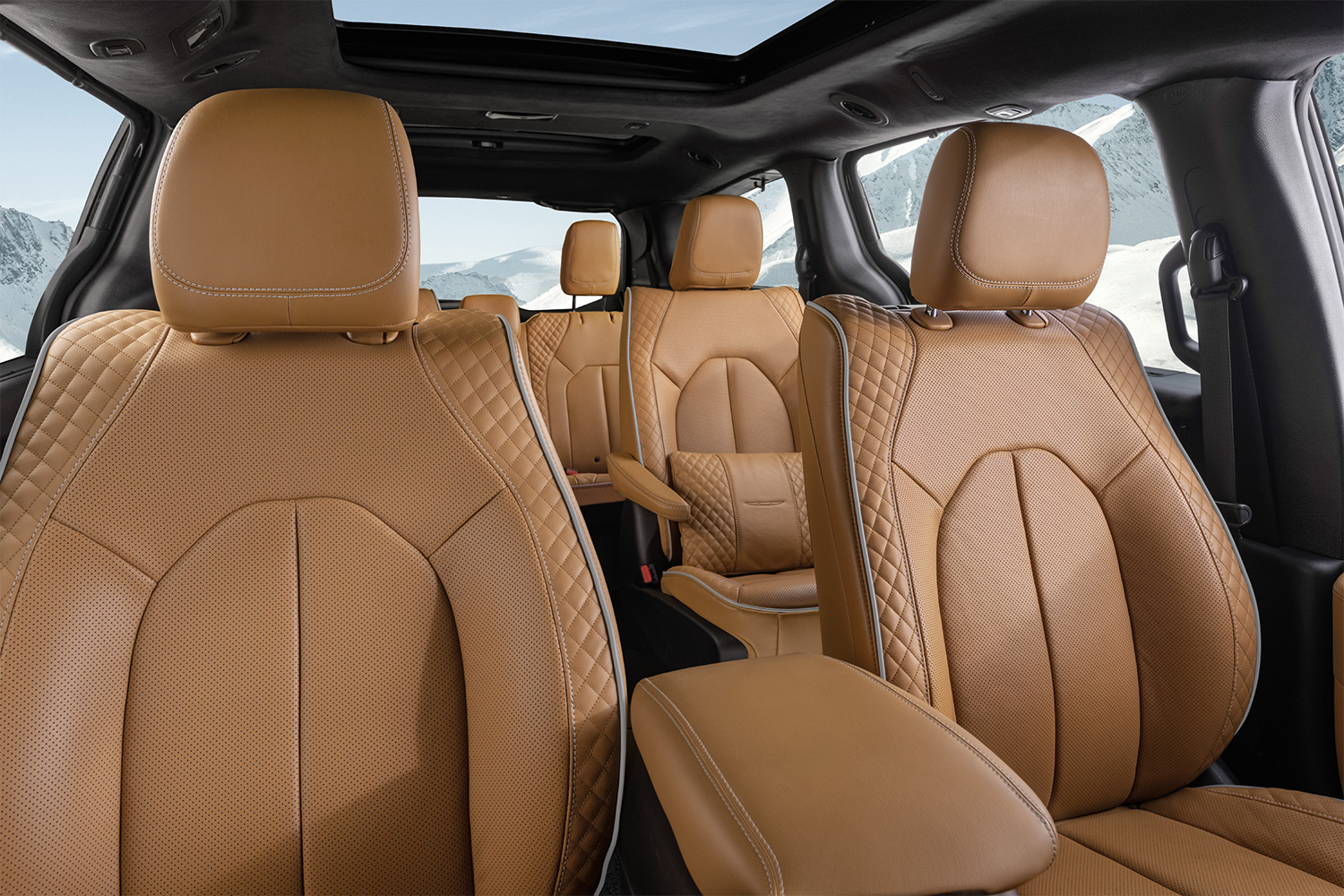 The inside of the Chrysler Pacifica Plug-In Hybrid in the Pinnacle trim