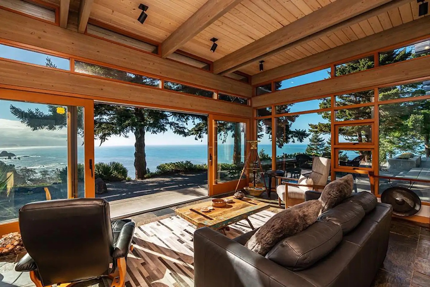 Woodsy seating area overlooking the water