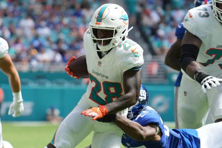 Miami Dolphins running back De'Von Achane.