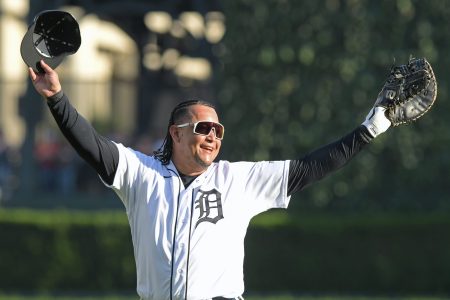 Miguel Cabrera waves to the crowd.