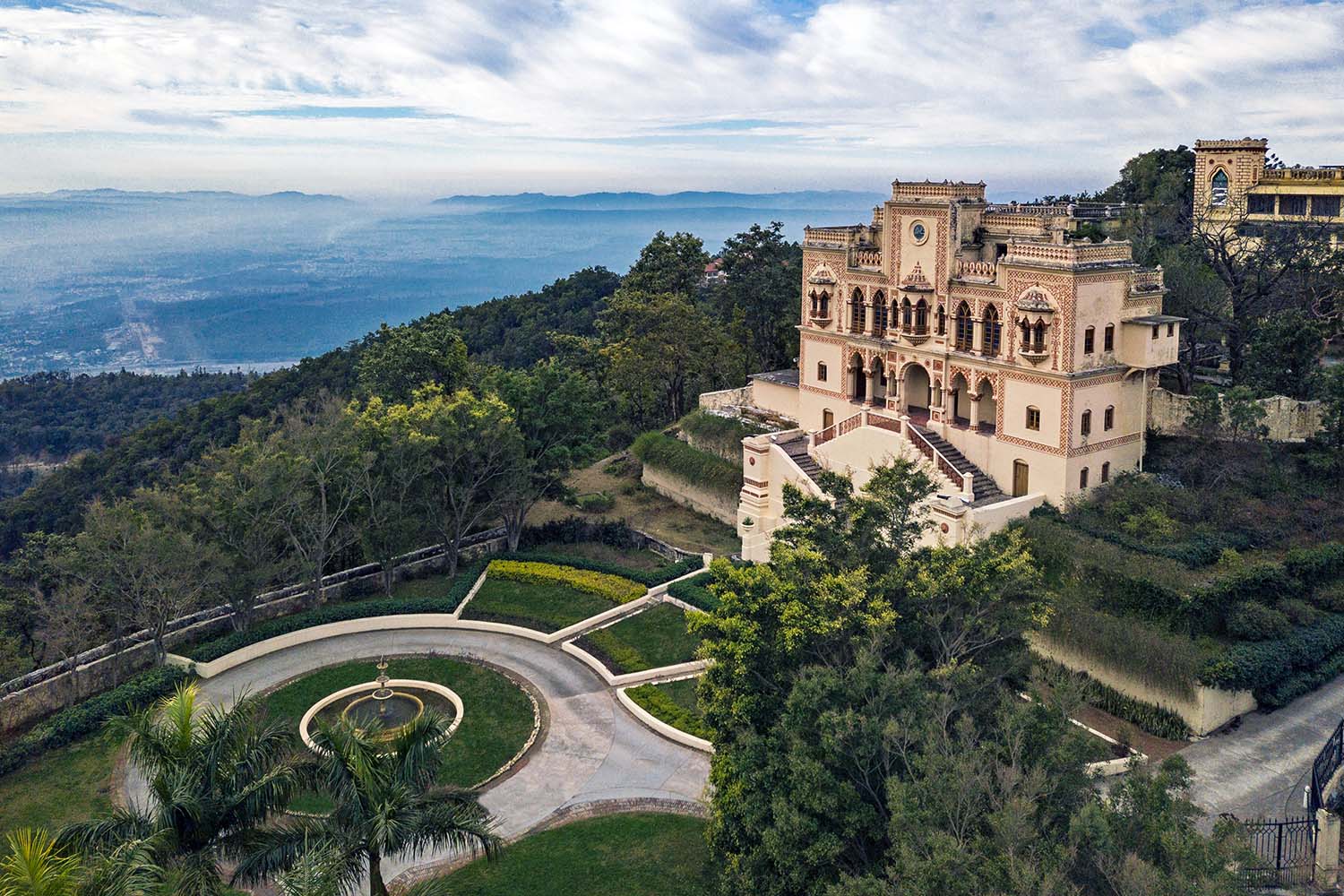 Ananda Palace and Valley