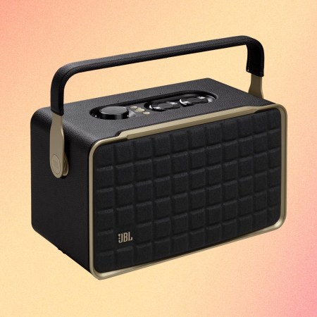 JBL Authentics 300, a new wifi speaker from JBL