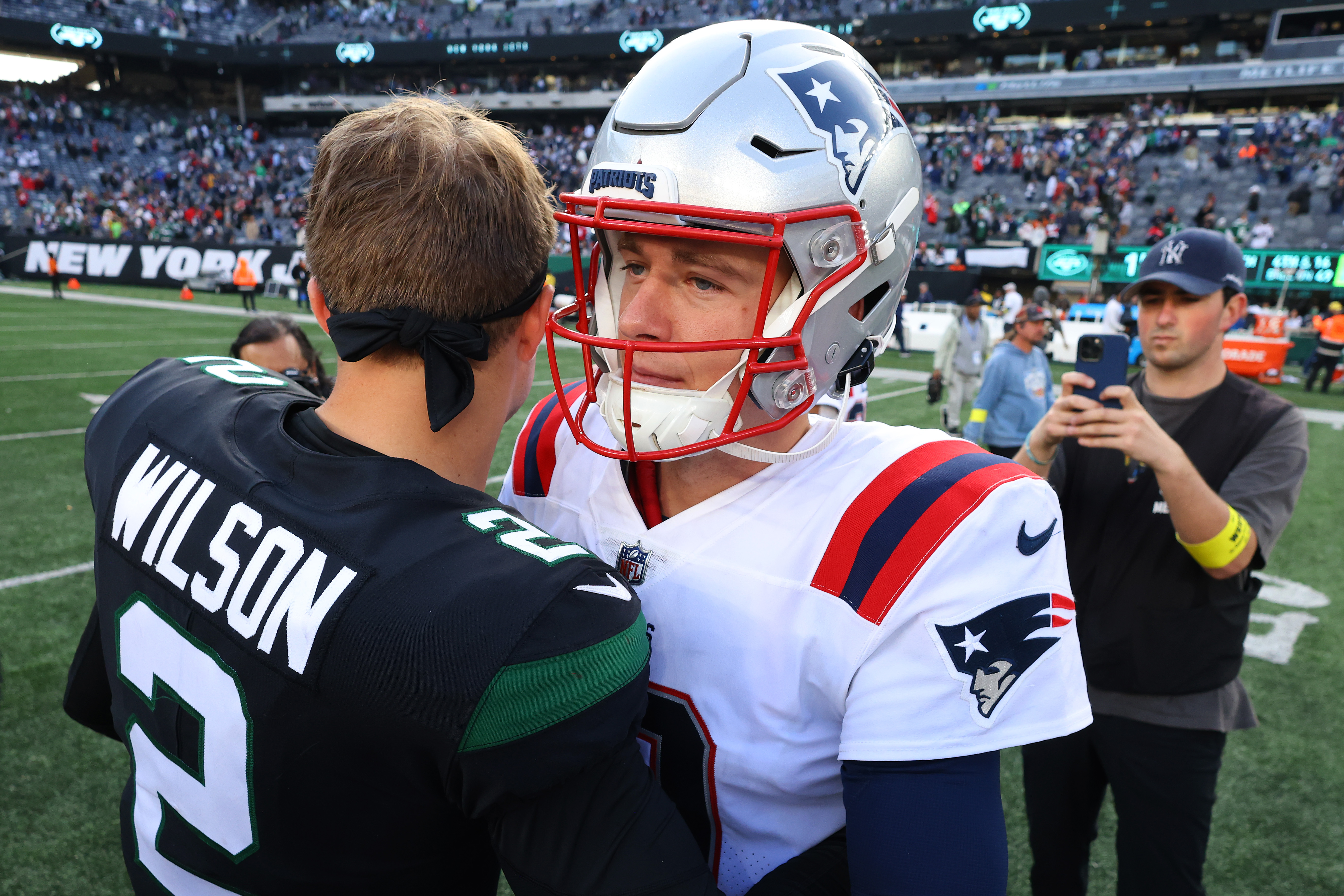 Mac Jones and Zach Wilson are two of the NFL's worst quarterbacks.