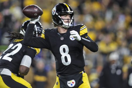Pittsburgh QB Kenny Pickett