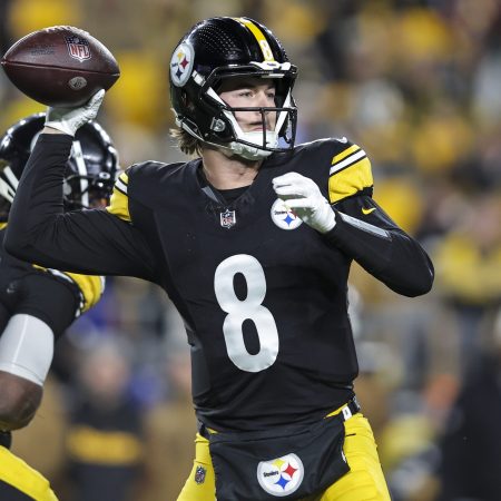 Pittsburgh QB Kenny Pickett