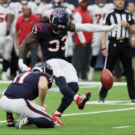 Dare Ogunbowale of the Texans kicks a field goal.