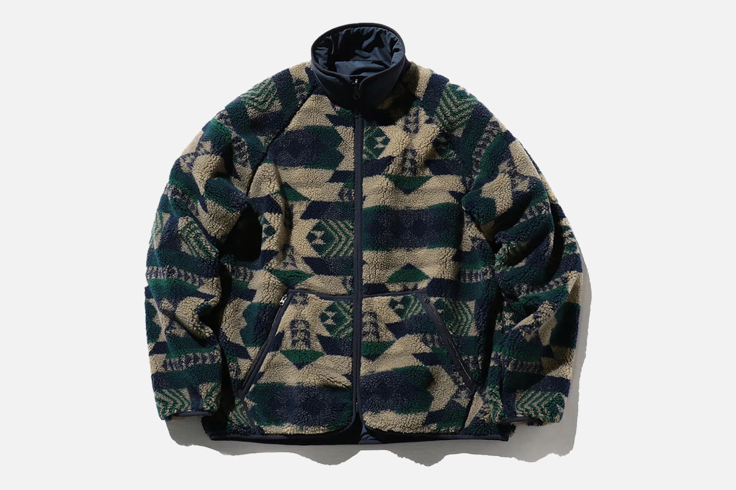 Beams+ MIL Jersey Reversible Jacquard Boa Jacket
