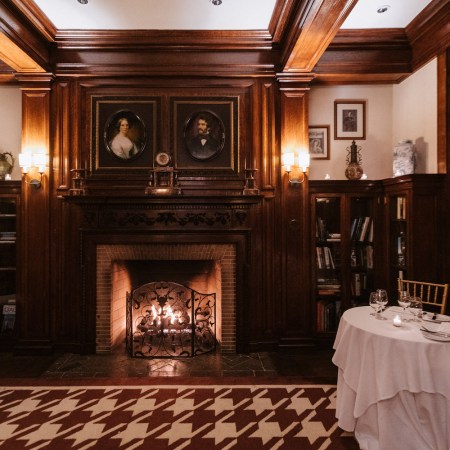 Interior of the Lamb's Club