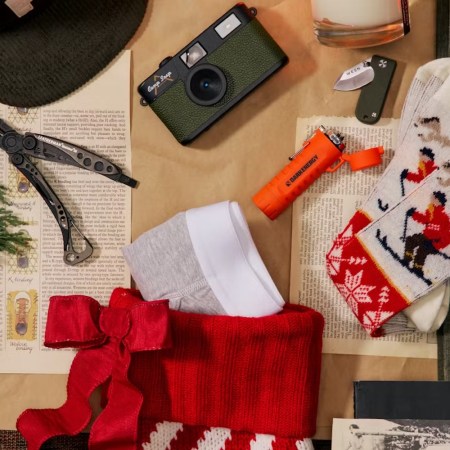 A bunch of Christmas gifts that are for sale at Huckberry, which still guarantees delivery by Christmas Eve