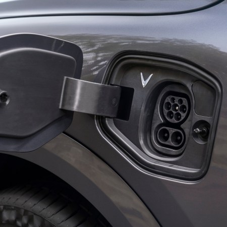 VinFast charging port