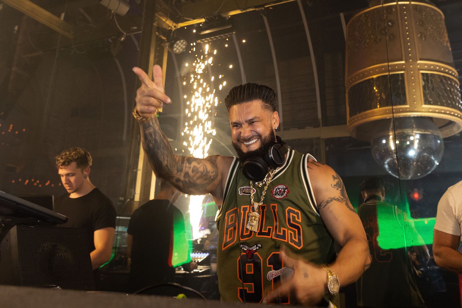Jersey Shore star Pauly D djing