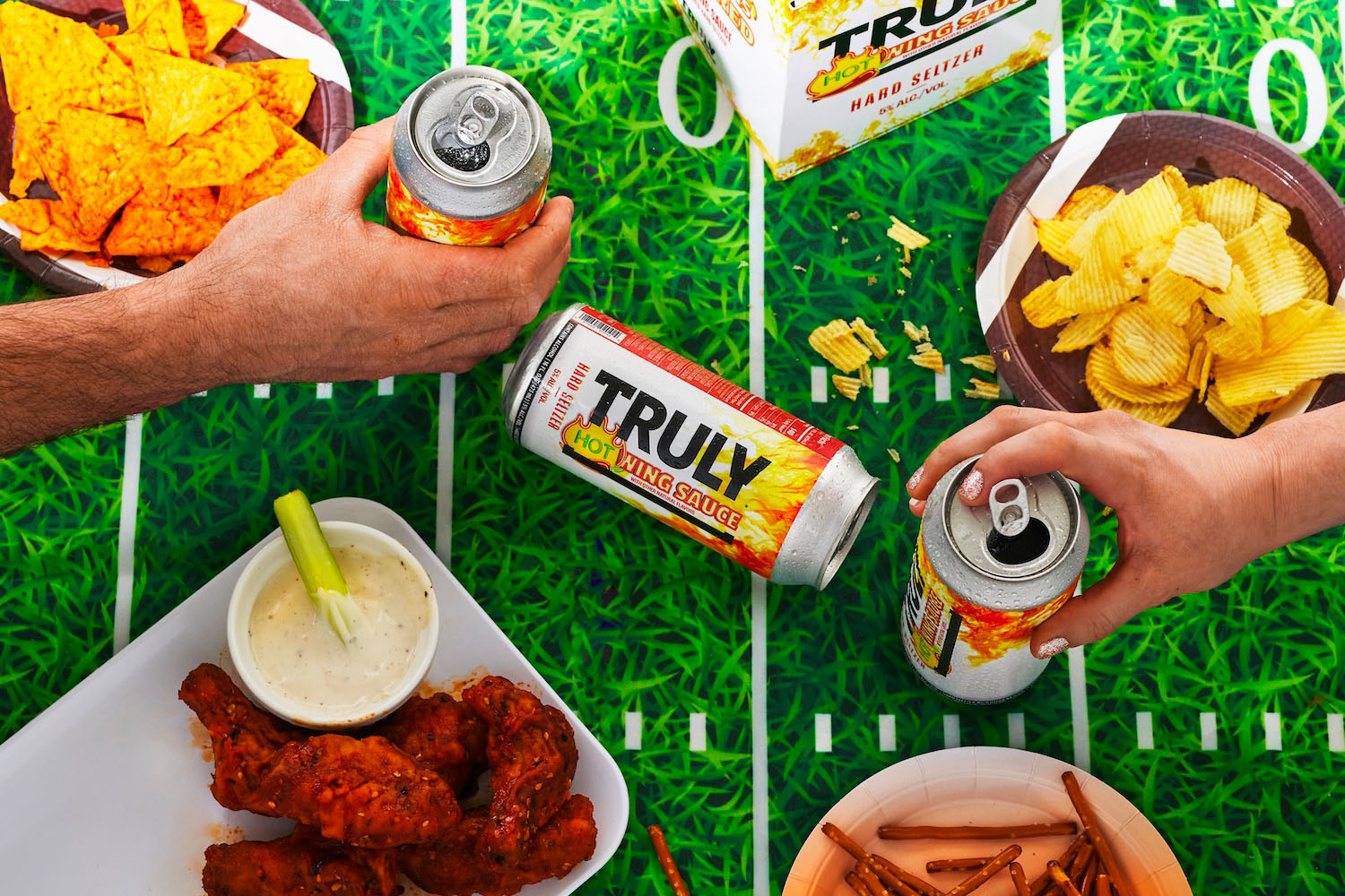 Truly Hot Wing Sauce Seltzer