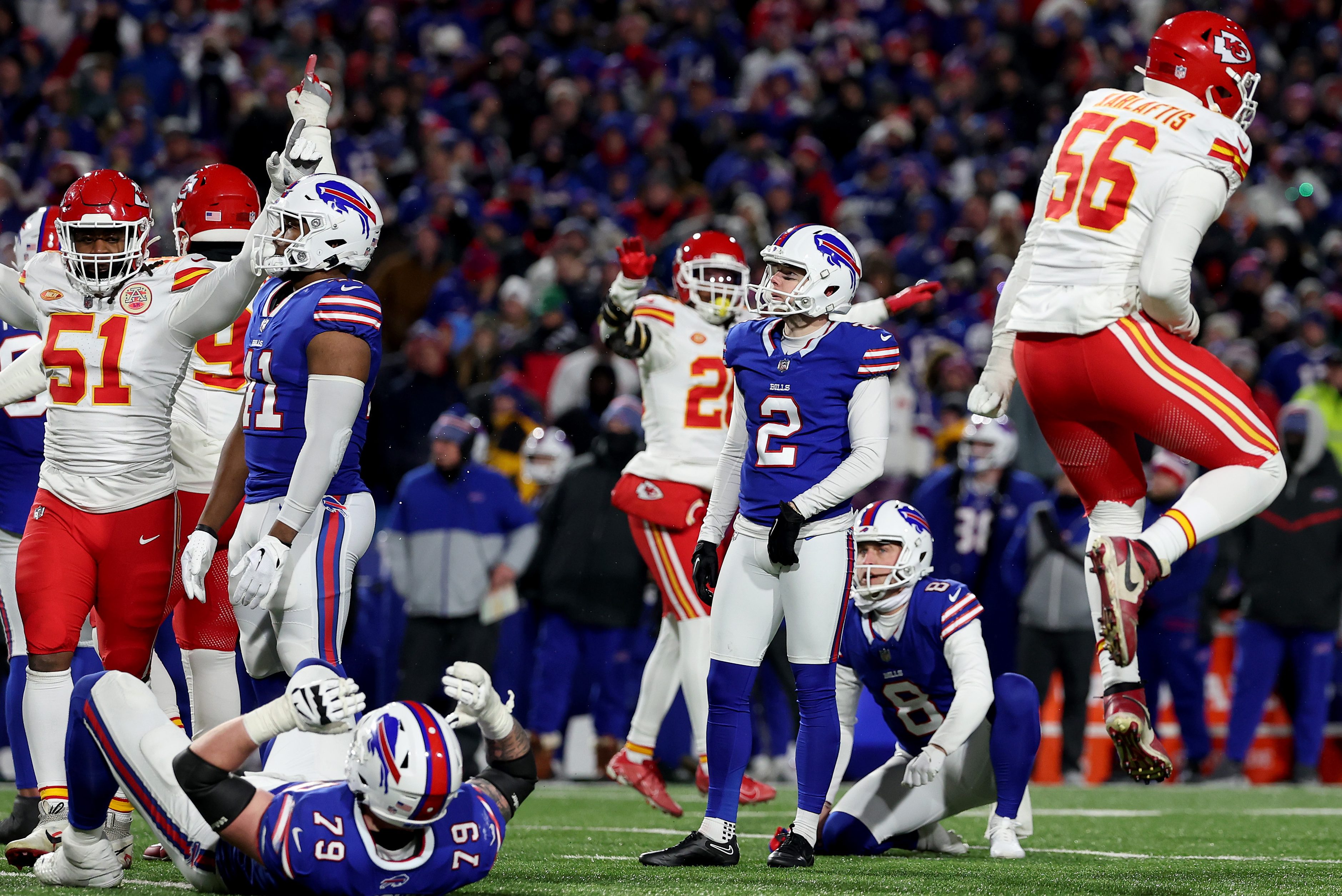 Tyler Bass reacts after missing a 44-yard field goal attempt.