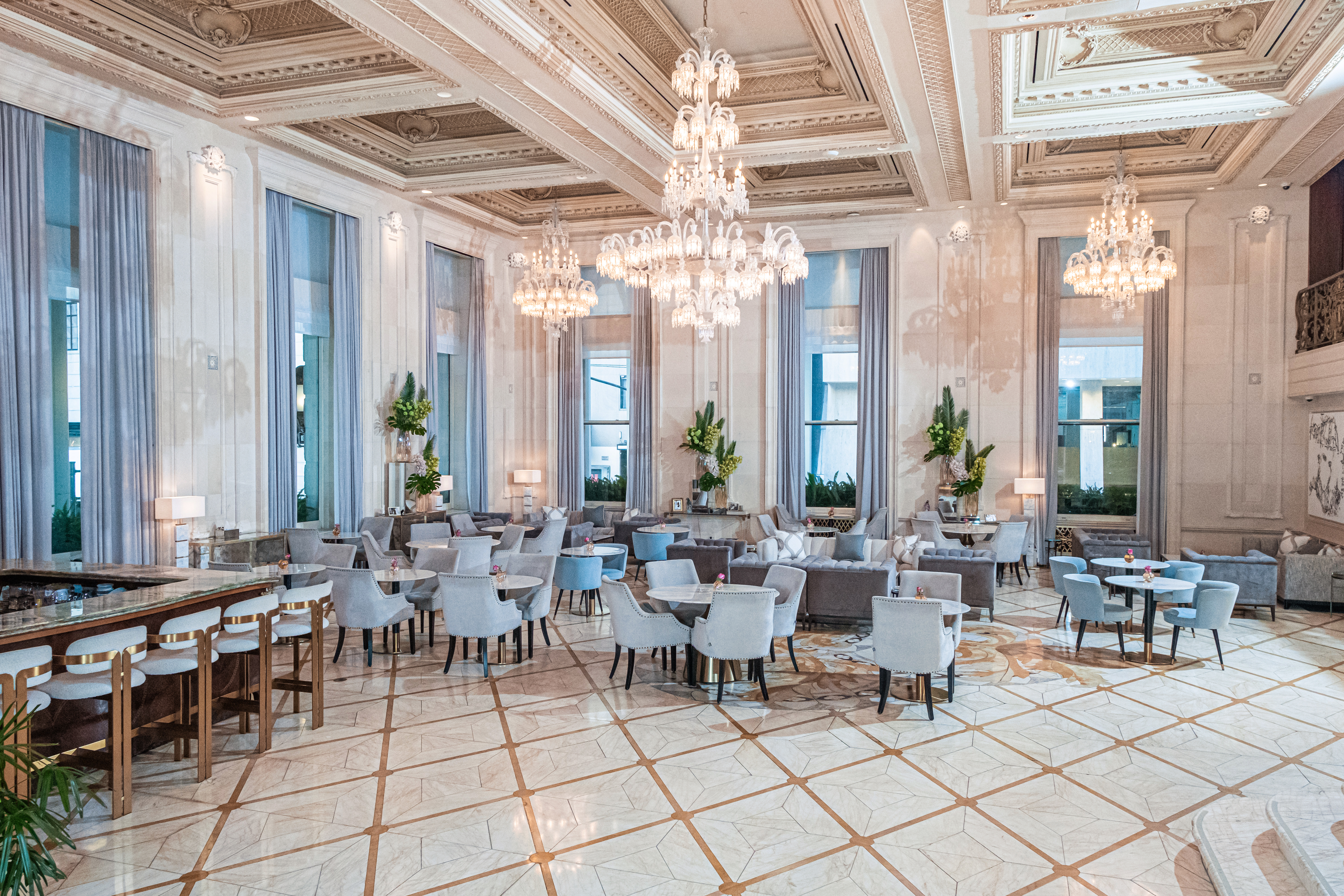 hotel bar
