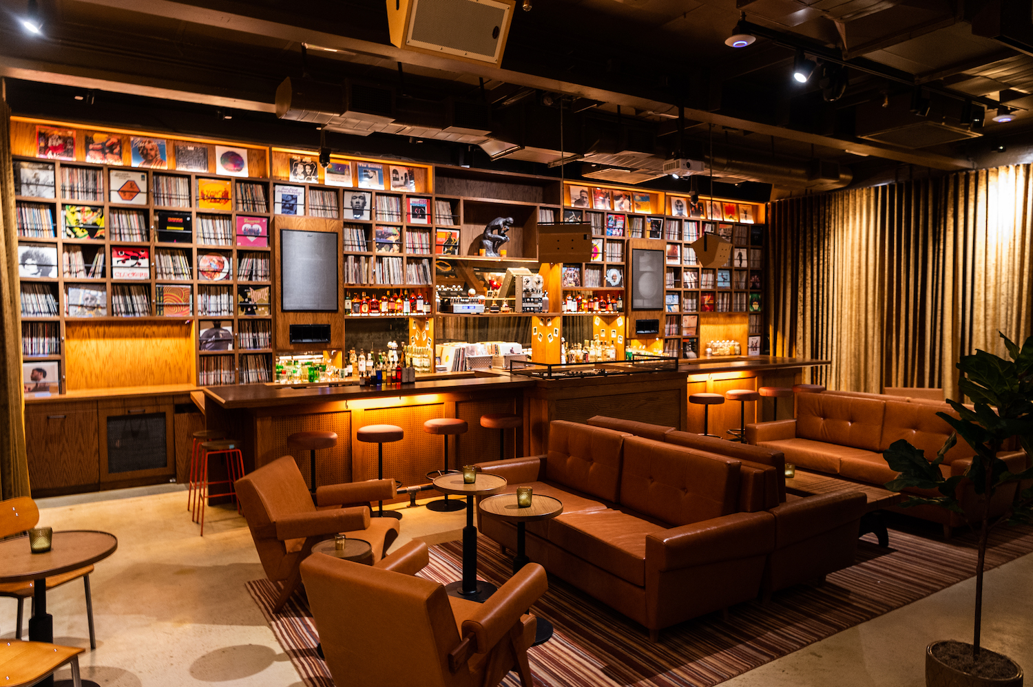 seating at dante's hifi in miami