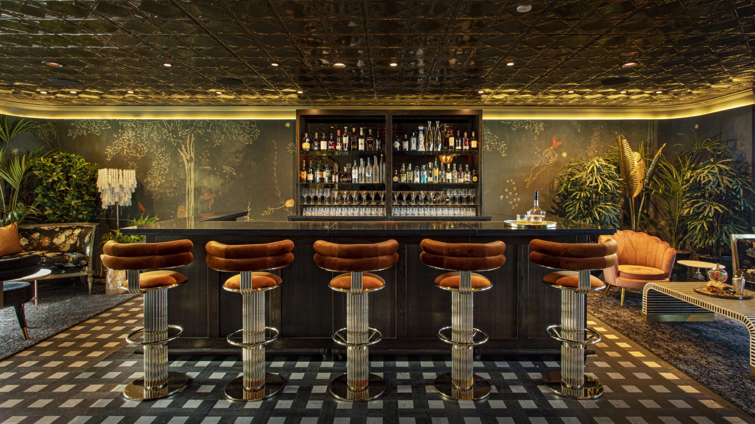hotel bar