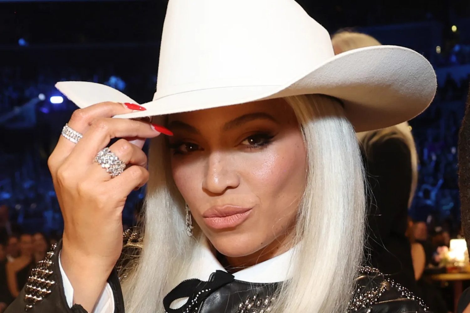 Beyonce in a cowboy hat