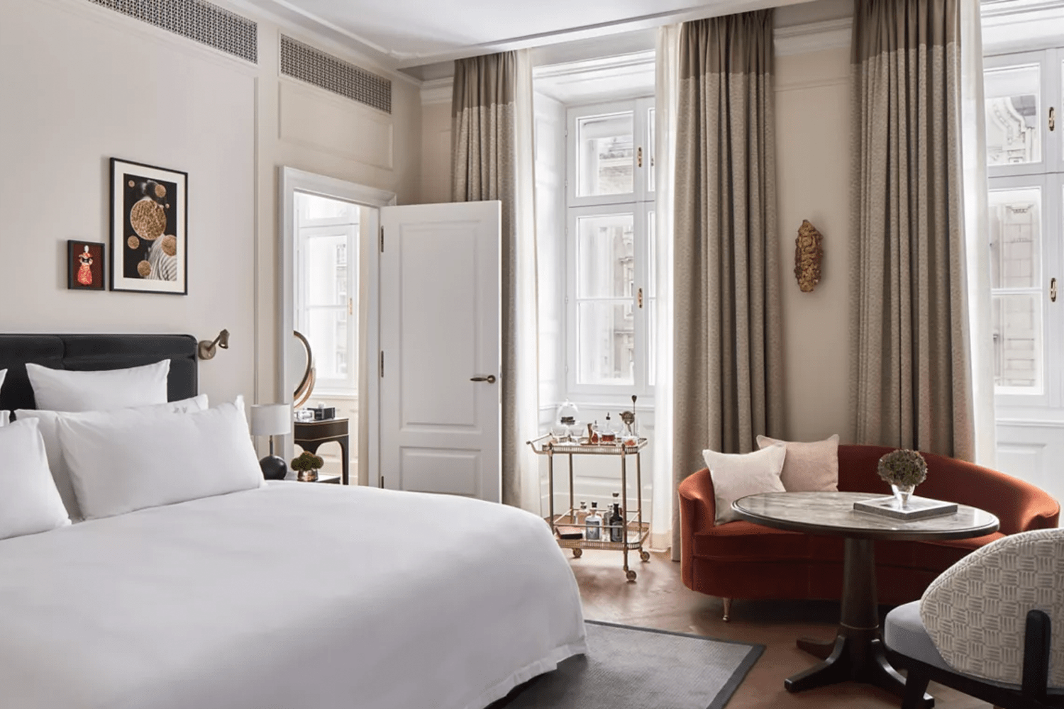 Rosewood Vienna