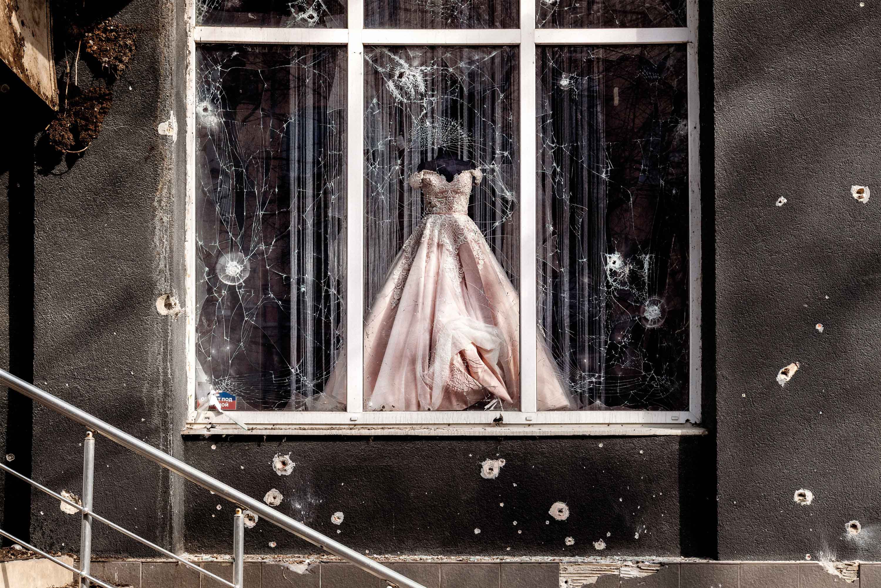 "Broken Dreams - 22, Donbas, Ukraine, 2022" © Gabriele Micalizzi / Courtesy of 29 Arts in Progress Gallery