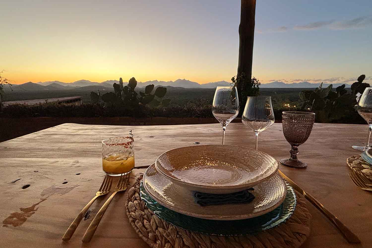 A sunset meal at Monte Cardon