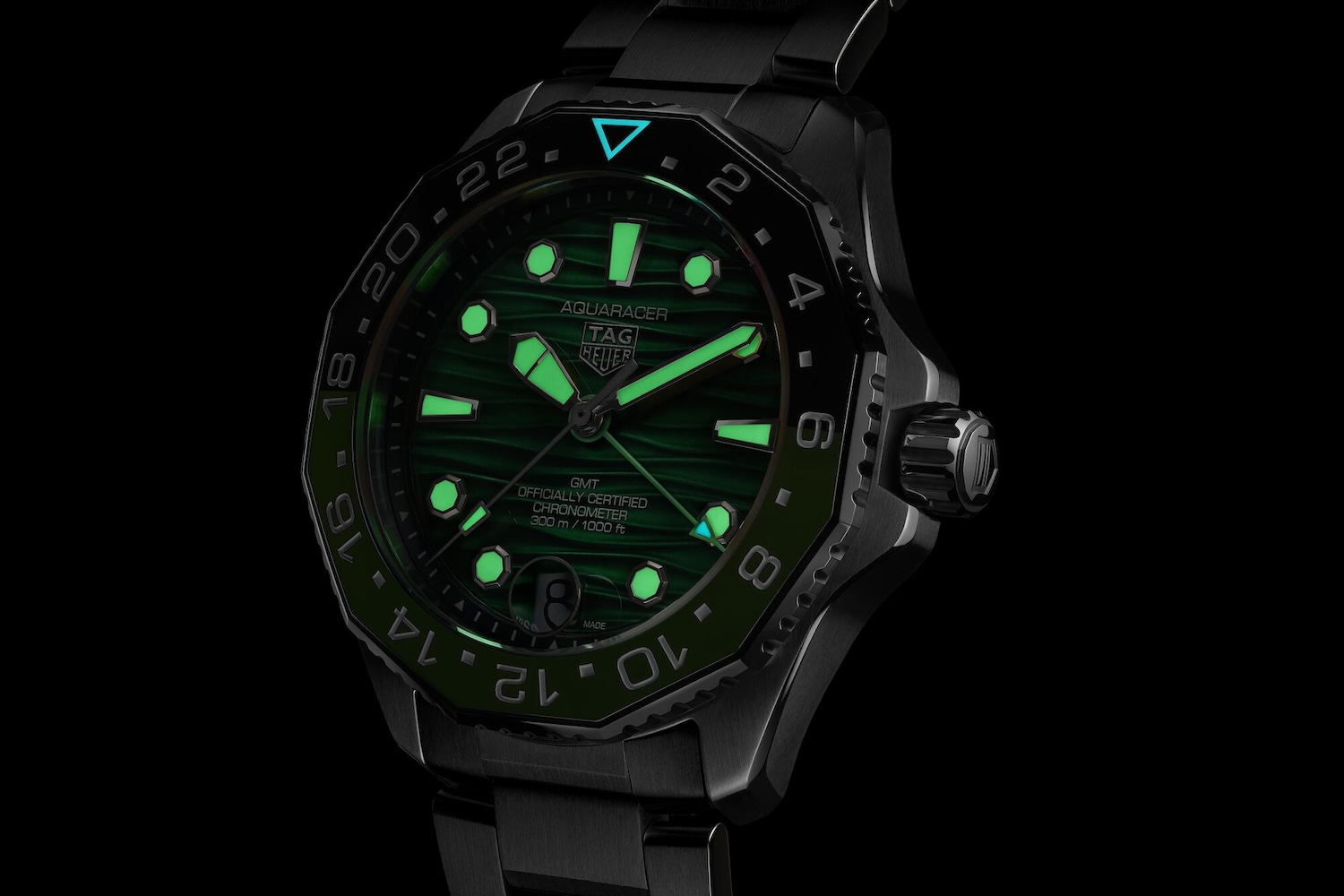 The Aquaracer Professional 300's night mode, featuring an illuminated display.