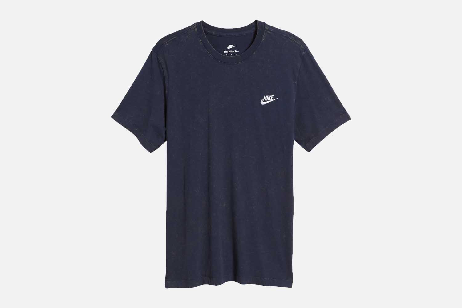 Nike Sportswear Embroidered Logo T-Shirt