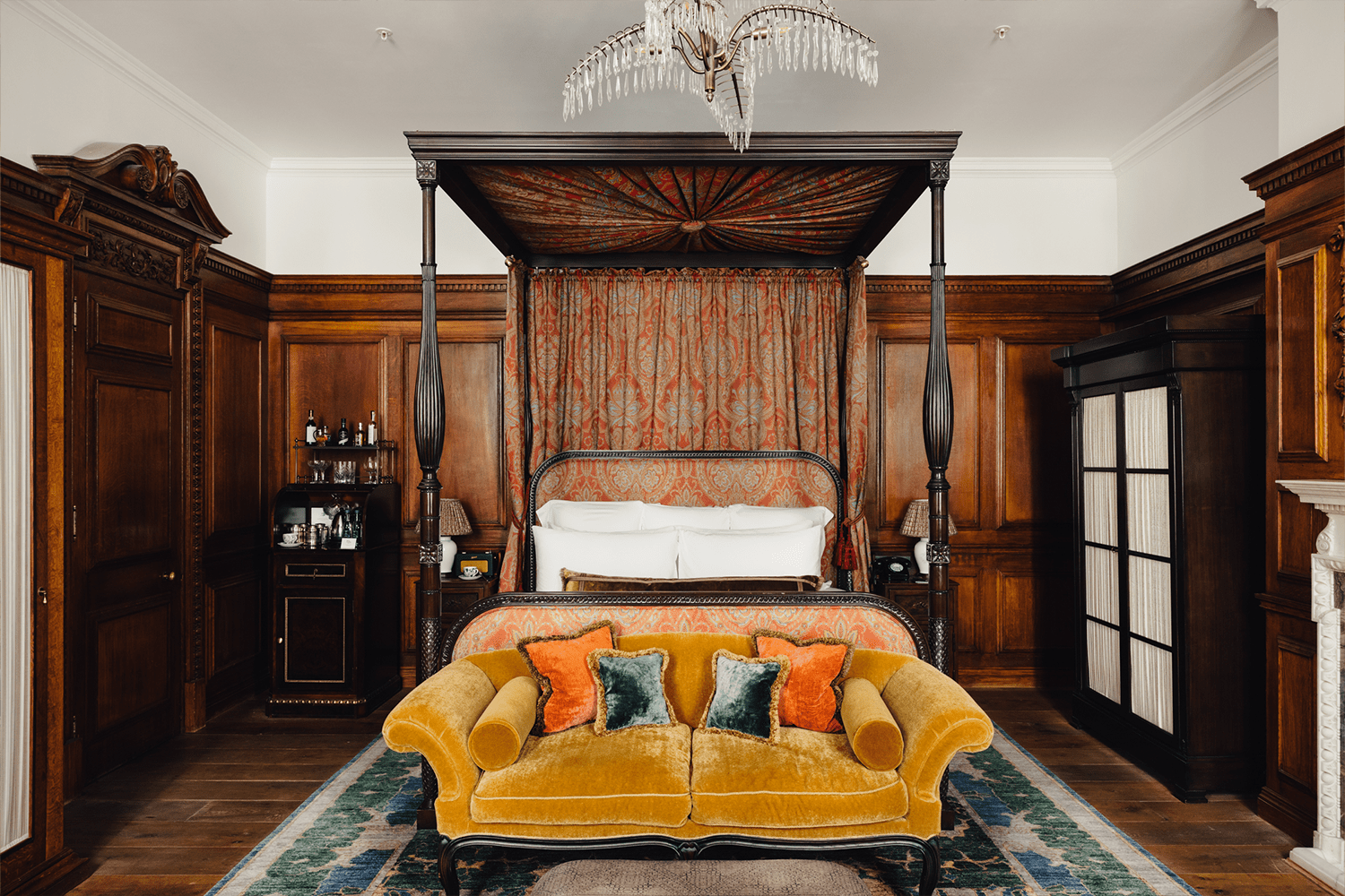 The Grand Heritage bedroom at the Ned